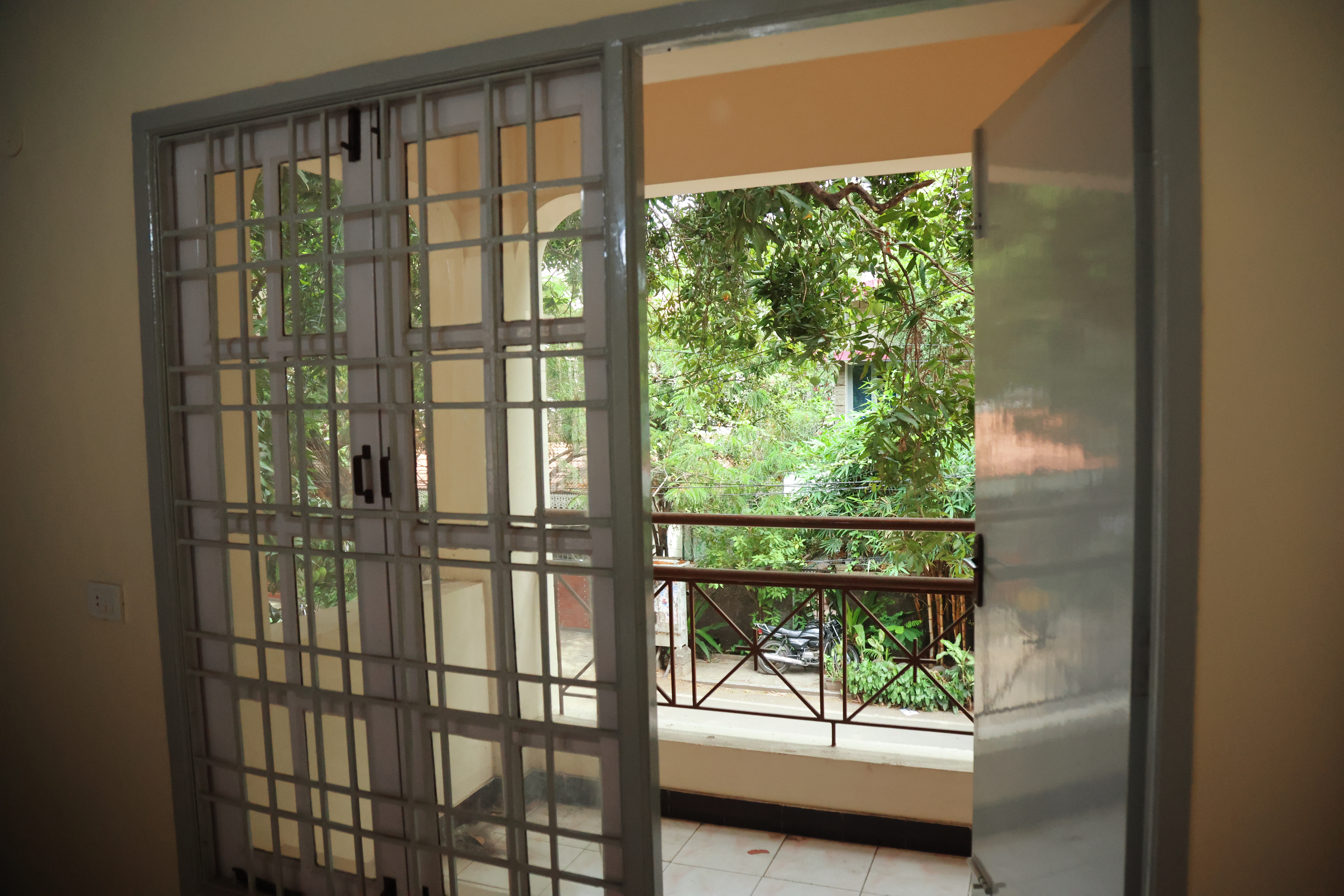 ANNANAGAR SHANTHI COLONY APARTMENT